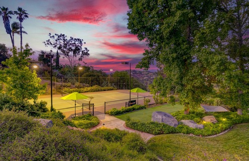 El Cajon House | 7 BR Rockstar Villa! Swim Up Bar + Heated Pool/Jacuzzi, Slide, Waterfall +Views!