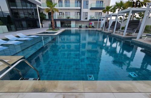 Jebel Ali Apartment | 7 By Aurora 310
