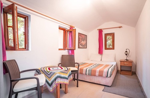 Adrasan House | 7 Garden Bungalow & Camping