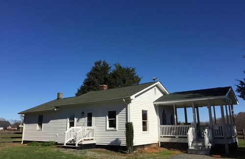 Gordonsville House | 7 Homes, One 600-Acre Farm = Perfect For Wedding/Reunion/Big Family Gathering