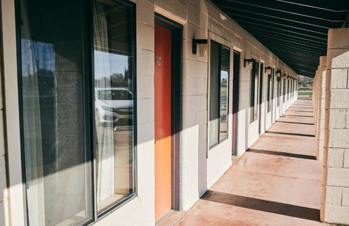 Corning Hotel | 7 Inn