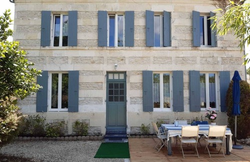 Saint-Sulpice-de-Royan House | 7 km from the beaches of Royan, house with garden equipped BQQ Parasole transat