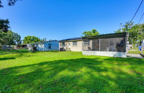 Tampa House | 7 Mi to Busch Gardens Tampa Gem with Yard!