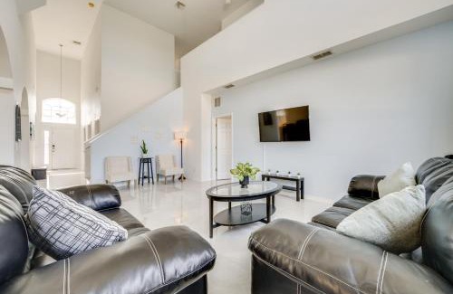 Crystal Cove House | 7 Mi to Disney Family Home with Resort Perks