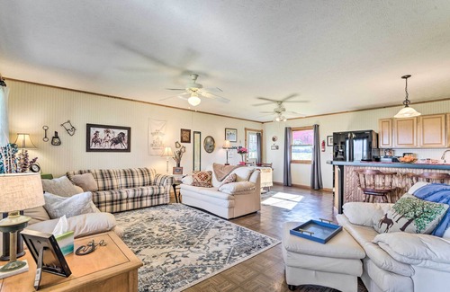 Morganton Cabin | 7 Mi to Downtown Morganton: Cabin w/Fire Pit!