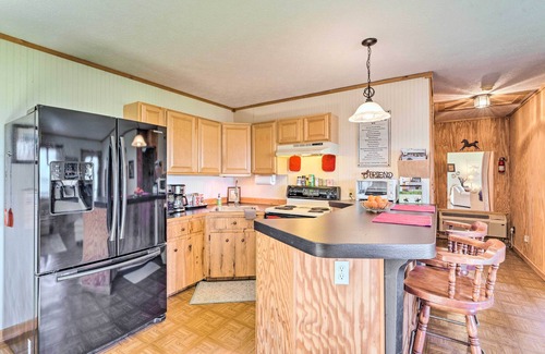 Morganton Cabin | 7 Mi to Downtown Morganton: Cabin w/Fire Pit!