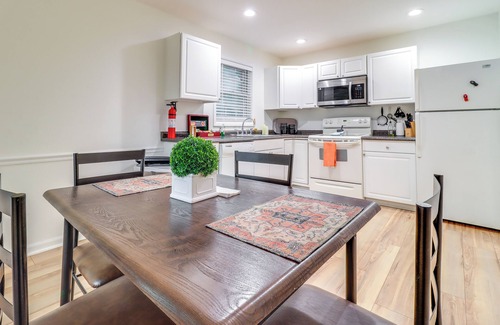 Bedford Apartment | 7 Mi to Downtown: Toledo Apt Near Franklin Park