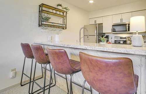 Harbor Springs Condo | 7 Mi to Dwtn - Family Condo in Harbor Springs!