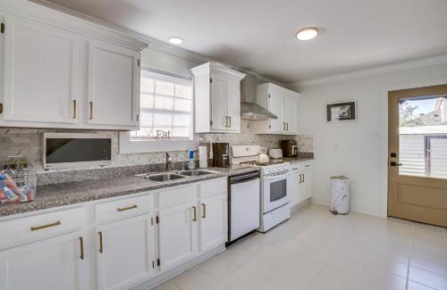 West End House | 7 Mi to French Quarter Modern Home in New Orleans