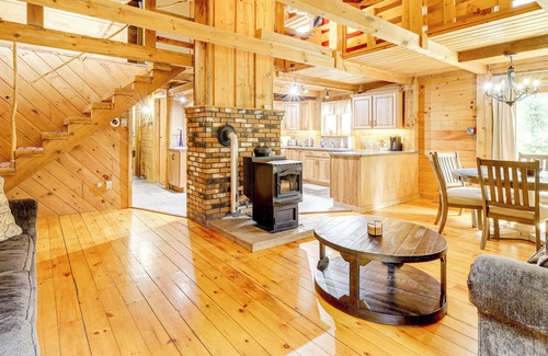 Queensbury Cottage | 7 Mi to Glens Falls: Peaceful Retreat w/Game Room