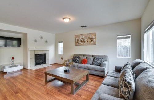 Merced House | 7 Mi to Lake Yosemite Family Home with Fenced Yard