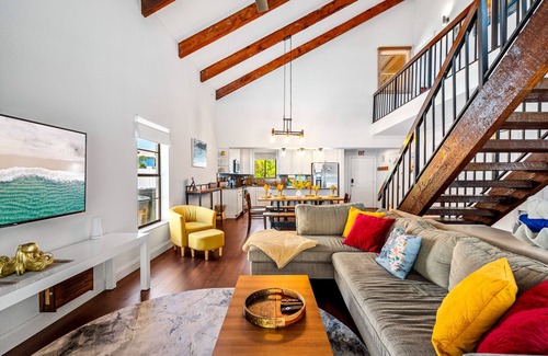 Delray Beach House | 7 min to Beach Family Retreat, Heated Pool, Walk to Shops, Dog Friendly