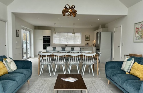 Constantine Bay House | 7 minute walk to Constantine Bay beach and Trevose Golf Club