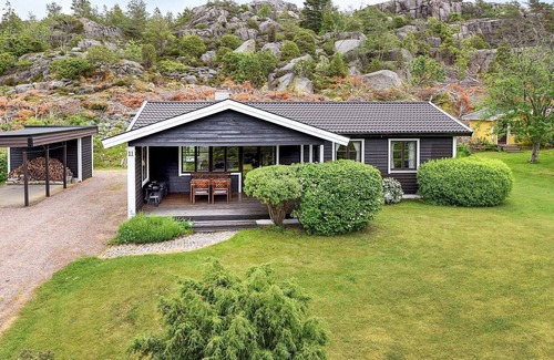 Bovallstrand House | 7 person holiday home in Bovallstrand