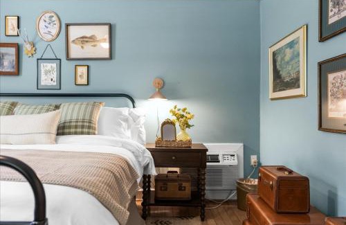 Lookout Mountain Bed & Breakfast | 7- Rock Island Cottage