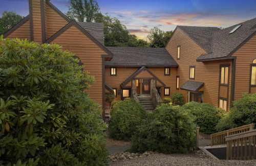 Seven Springs Apartment | 7 Springs Ski & Mountain Adventure Condo condo