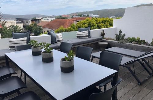 Robberg Beach Apartment | 7 The Dunes, Sanctuary Beach