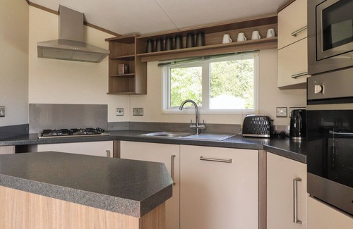 Skipton Cottage | 7 THE OAKS, pet friendly, character holiday cottage in Hellifield