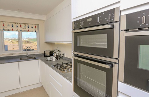 Burgh Island Cottage | 7 THURLESTONE ROCK, family friendly, with pool in Thurlestone