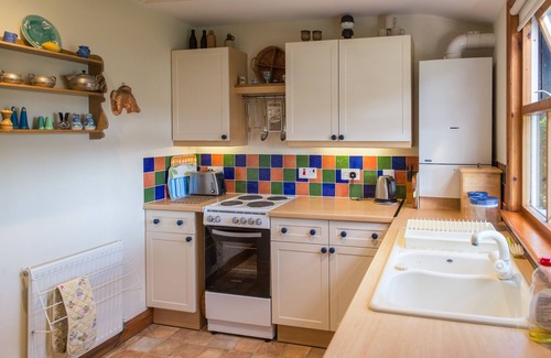 Thorpeness Apartment | 7 Uplands - sleeps 3 guests in 2 bedrooms