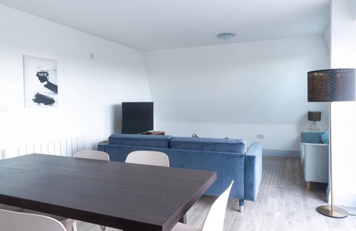 Brondesbury Park Apartment | 70 m² Apartment ∙ 2 bedrooms ∙ 4 guests