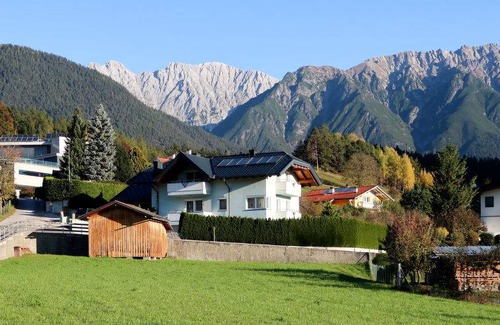 Imst Apartment | 70 m² Apartment ∙ 2 bedrooms ∙ 4 guests