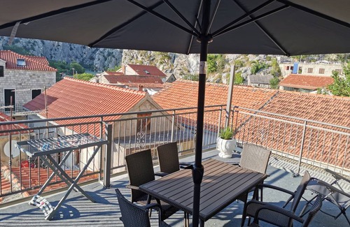 Omis Apartment | 70 m² Apartment ∙ 2 bedrooms ∙ 4 guests