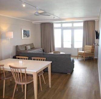 Gordons Bay Central Apartment | 70 m² Serviced apartment ∙ 4 guests