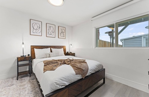 Bayview House | 700+Mbps Wifi | Downstairs Space | Backyard BBQ
