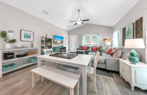 El Centro Beach House | 🏖️700yds to Beach-Pool-Grill-Gas Firepit-Beach Life🏖️