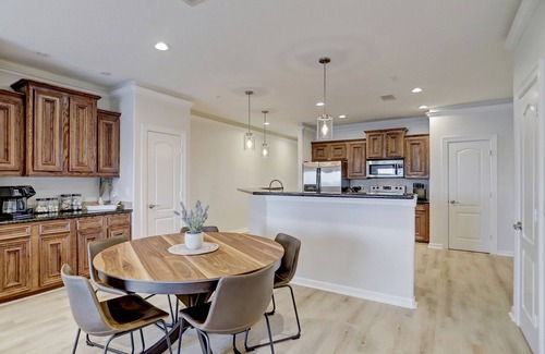 Seven Coves Condo | 7037 Kingston Cove