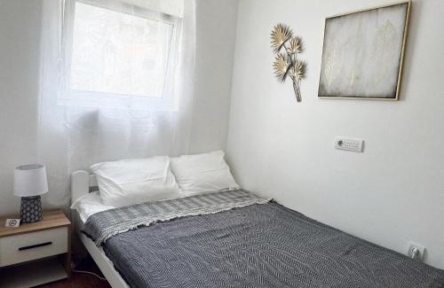 Rafajlovici Apartment | 70m to the sea