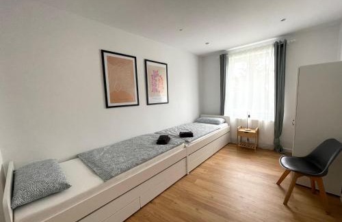 Ricklingen Apartment | 70qm - 3 rooms - free parking - city - MalliBase Apartments