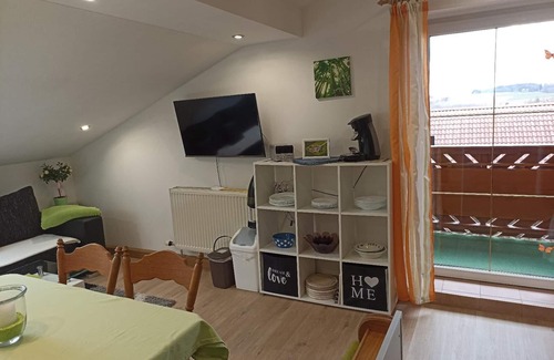 Koesslarn Apartment | 70sqm apartment with alpine view with pool, trampoline and pool table