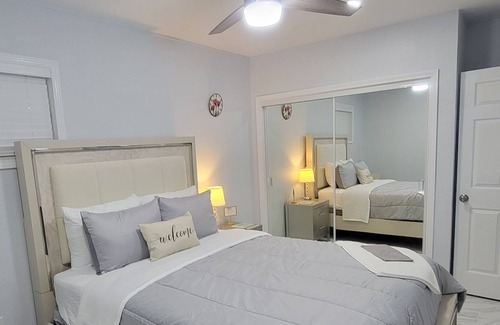 Lake Magdalene Apartment | #71 Comarca's in-law one bedroom studio byJoyfull Moments