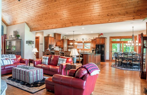 Bear Lake Reserve House | 71 Fallsbrook Drive at Bear Lake Reserve