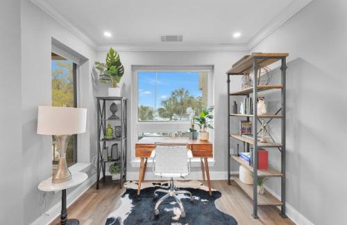 Shelter Cove House | 7104 Harbourside 1