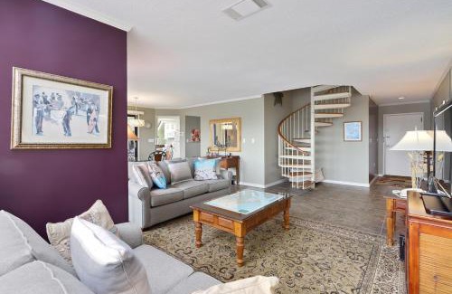 Shelter Cove Villa | 7122 Harbourside I