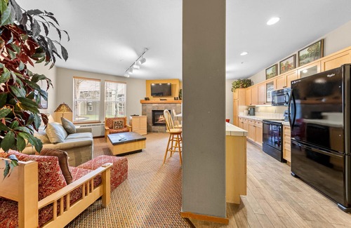 Olympic Valley Condo | 716 | Tahoe 2BD Basecamp - Soaks, Swims + W/D