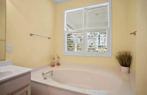Bonito Boathouses House | 728 Bonito Rd