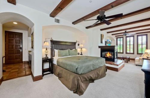 Carlsbad Village House | 7323 Estrella Del Mar Unit 6537
