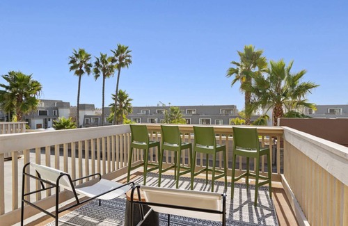 Townsite Condo | 74 m² Condo ∙ 2 bedrooms ∙ 6 guests