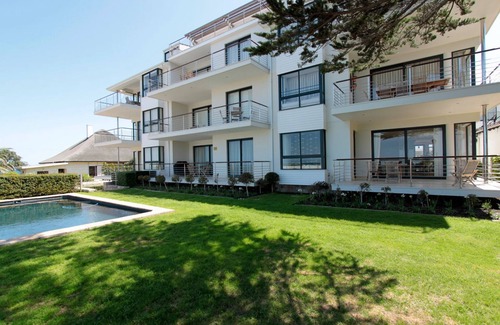 Hermanus City-Centre Apartment | 74 on Marine