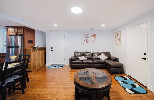 Quincy Apartment | 74L - 2BR Quincy - Cozy Couple Hideout near Wollaston Beach