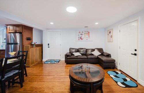 Quincy Apartment | 74L - 2BR Quincy - Cozy Couple Hideout near Wollaston Beach