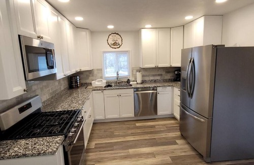 St. Charles House | 75 Acre home with trails & outdoor fun tons of Wildlife