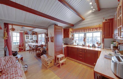 Kvaloya Ski Chalet | 75 m² Chalet ∙ 3 bedrooms ∙ 8 guests