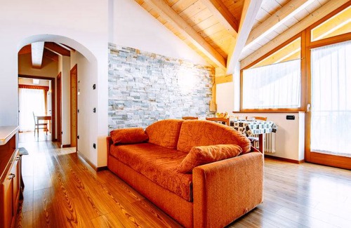 Ronzone Apartment | 75 m² Apartment ∙ 3 bedrooms ∙ 6 guests