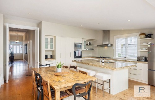 Epsom Apartment | 75 Market Road, Epsom