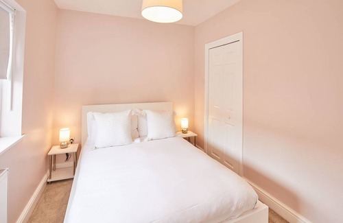 Brotton House | 76 m² House ∙ 3 bedrooms ∙ 5 guests